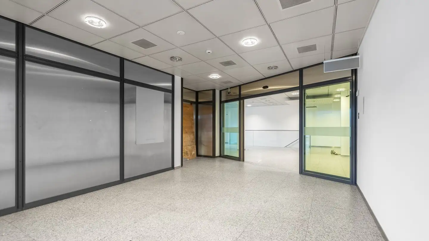 Magasin à louer - Schaffhauserstrasse 104, 8152 Glattbrugg - Photo 4