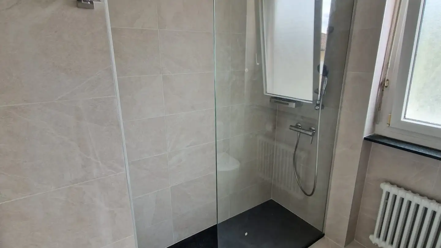 Apartment for rent - 6600 Muralto