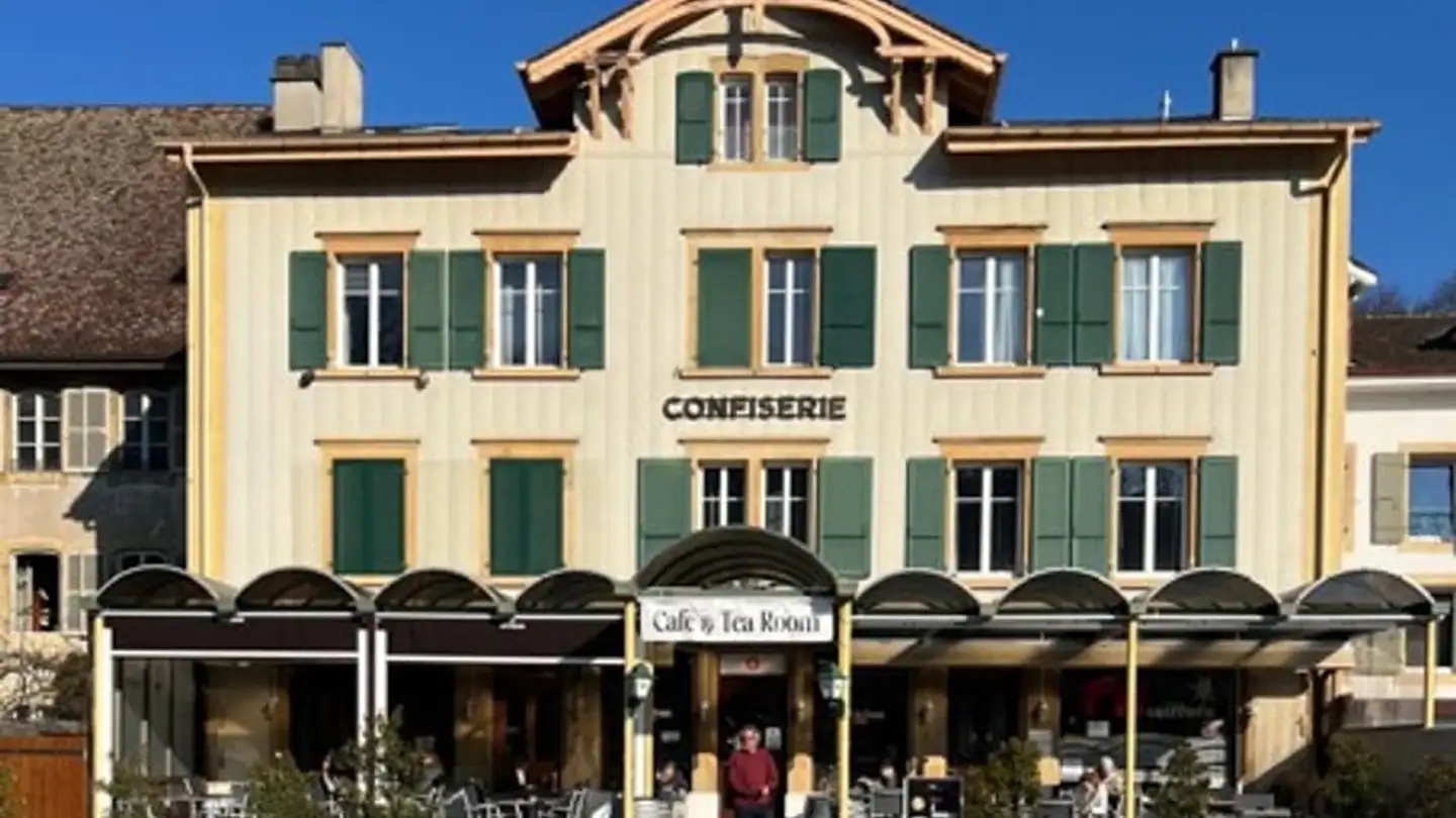 Residential building for sale - 2017 Boudry