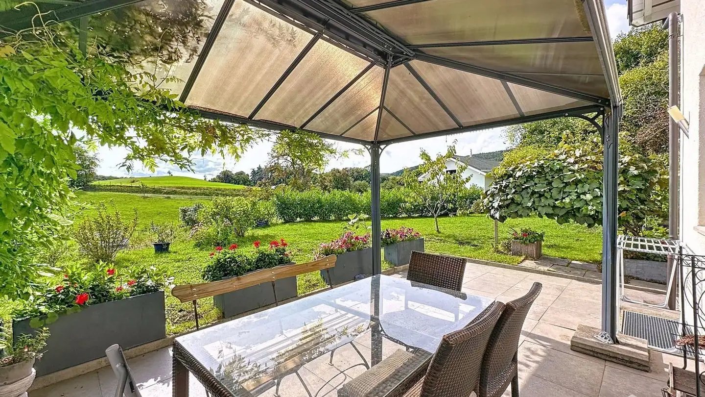 Semi-detached house for sale - 1188 Gimel - Photo 2