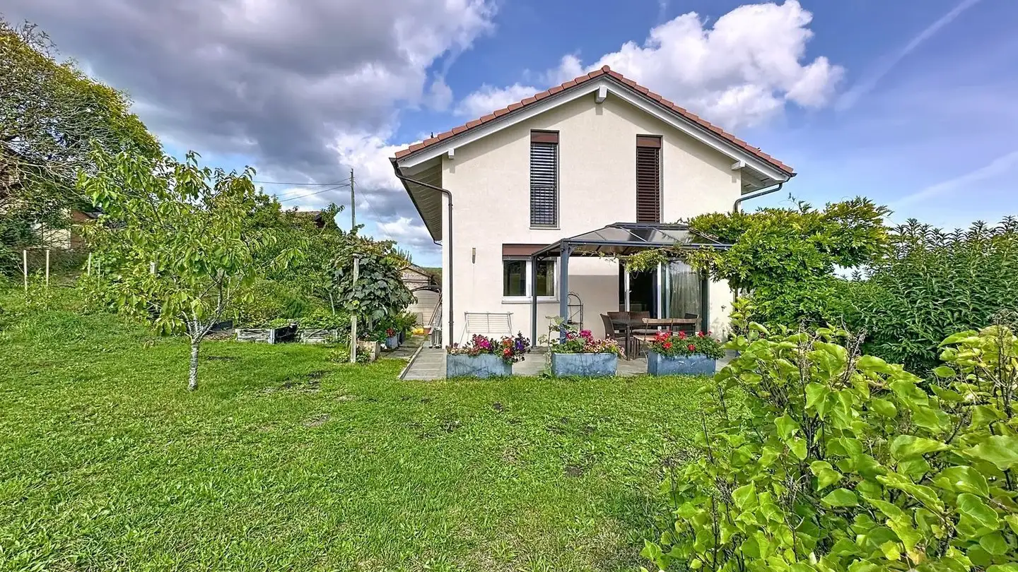 Semi-detached house for sale - 1188 Gimel