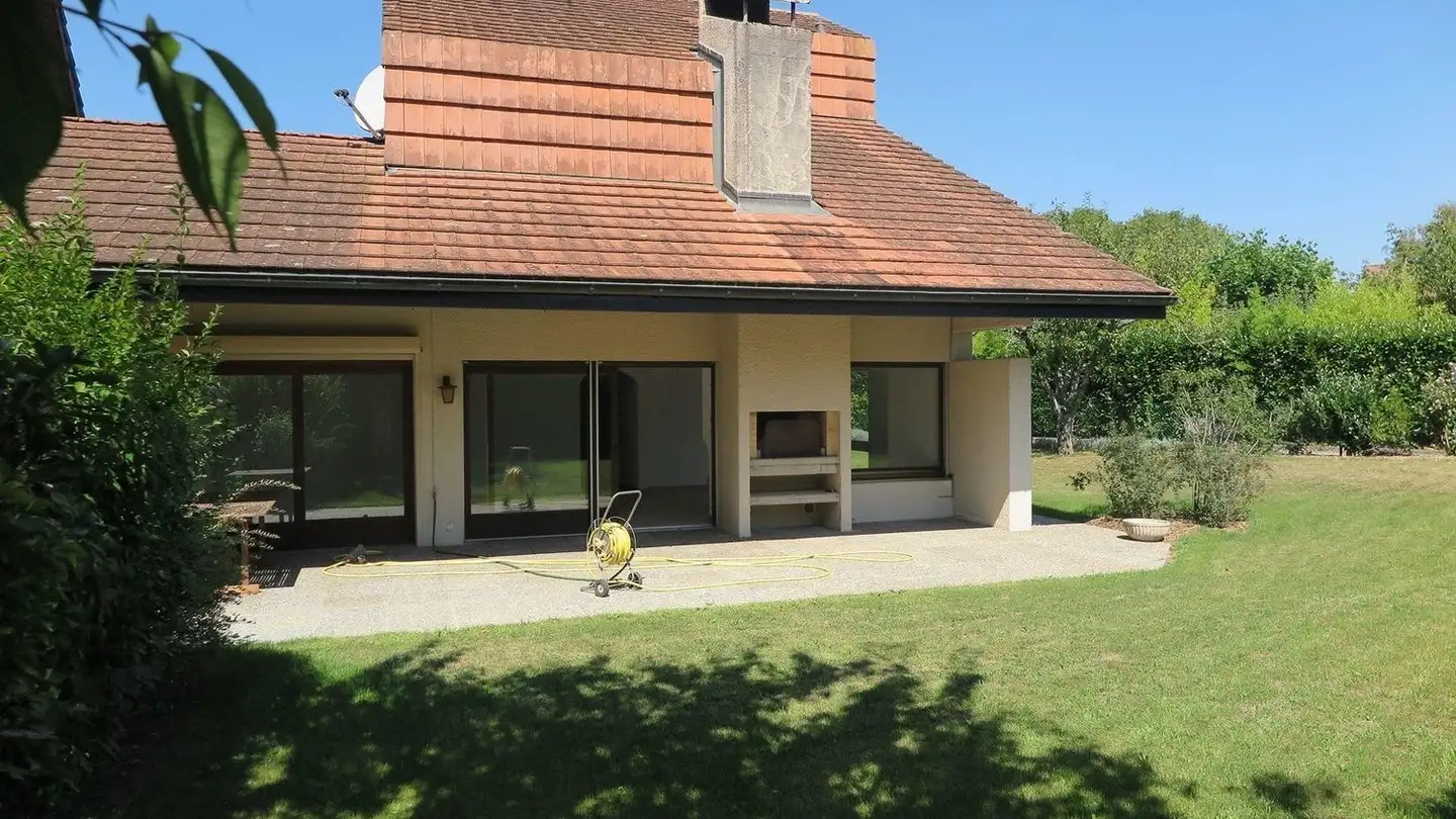 Villa for rent - Chemin Des Frênes, 1295 Tannay