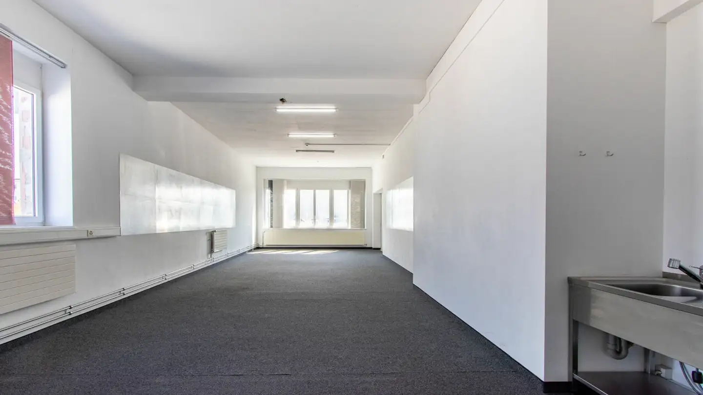 Gewerbe mieten - Freiburgstrasse, 3280 Murten - Foto 3