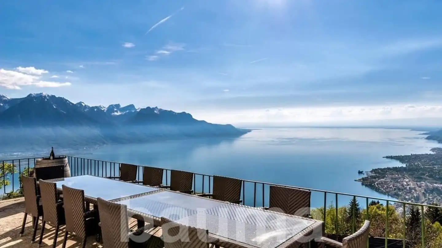 Single house for sale - 1824 Caux