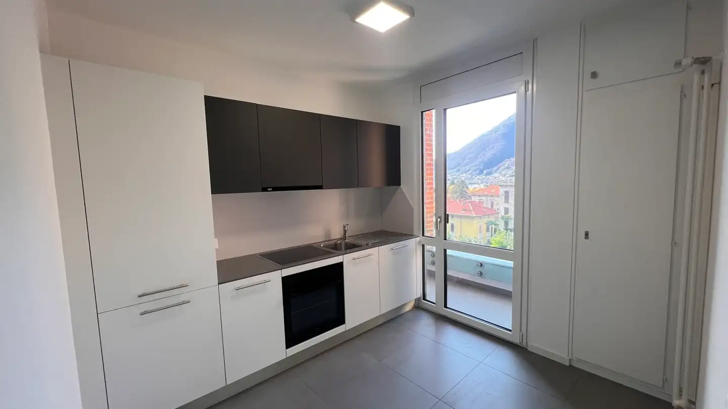 Appartement à louer - Via Ravecchia, 6500 Bellinzona - Photo 2