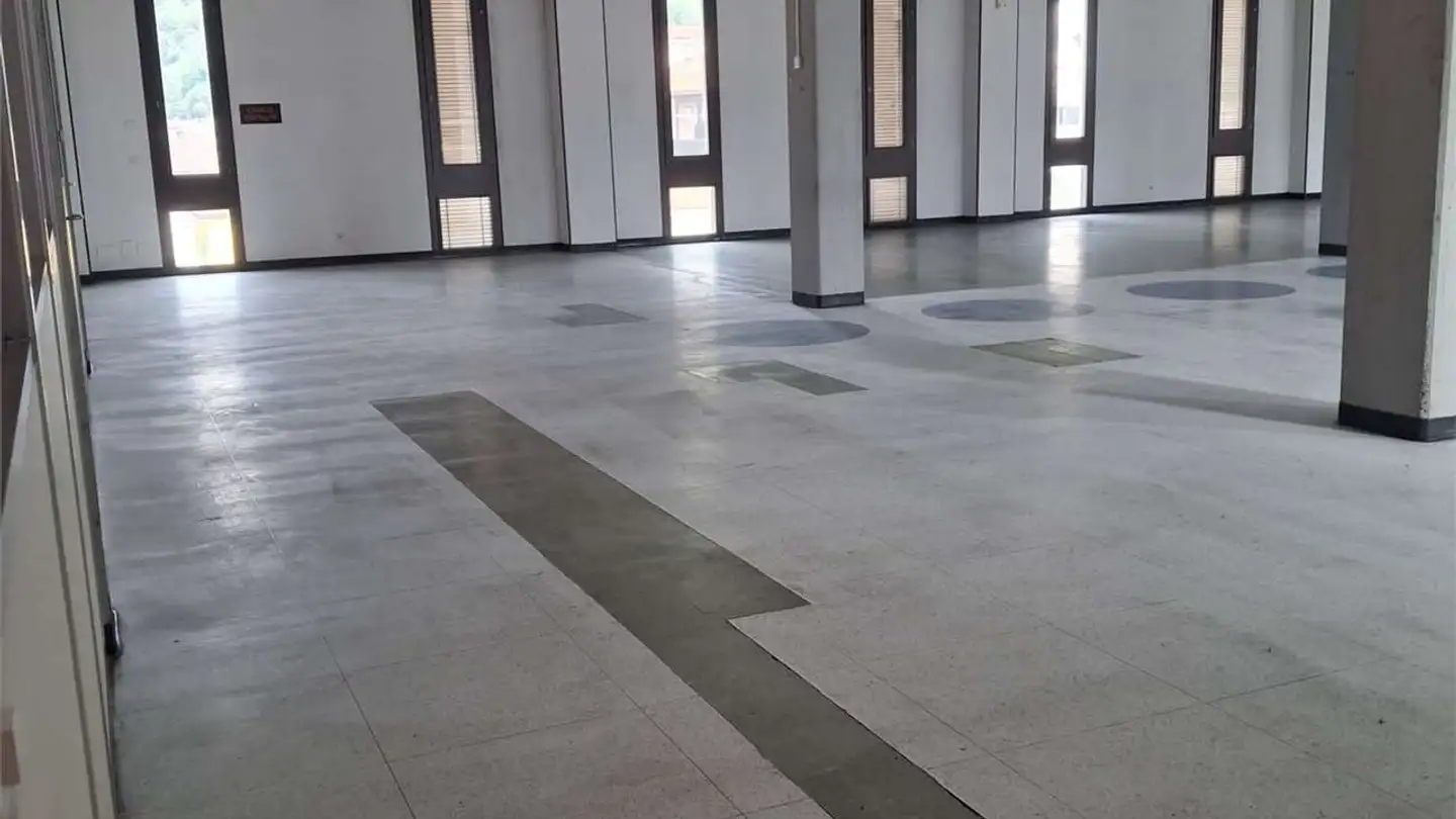 Spazio ufficio in affitto - Via Claudio Pellandini 2, 6500 Bellinzona - Foto 2