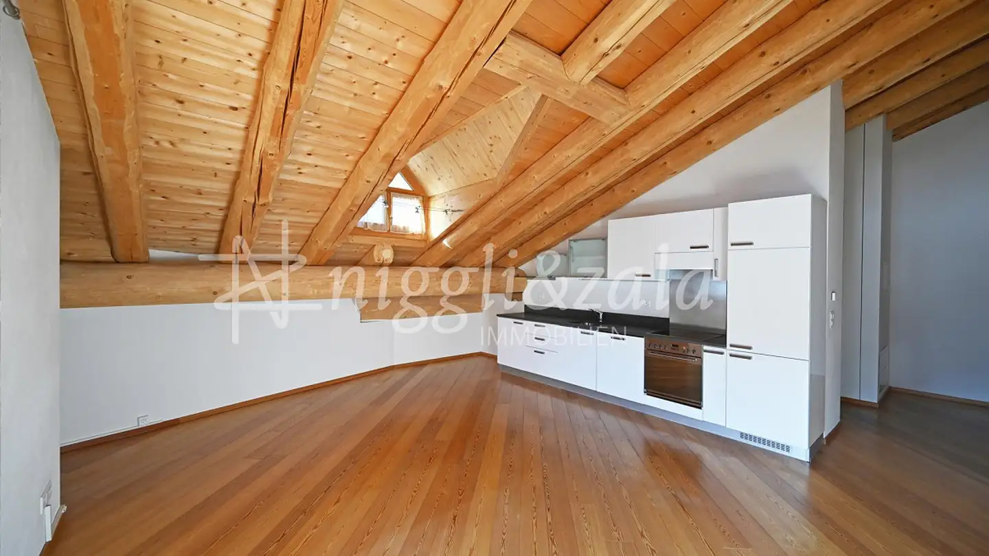 Penthouse for sale - Alvra Suot 11, 7522 La Punt-Chamues-ch - Photo 2