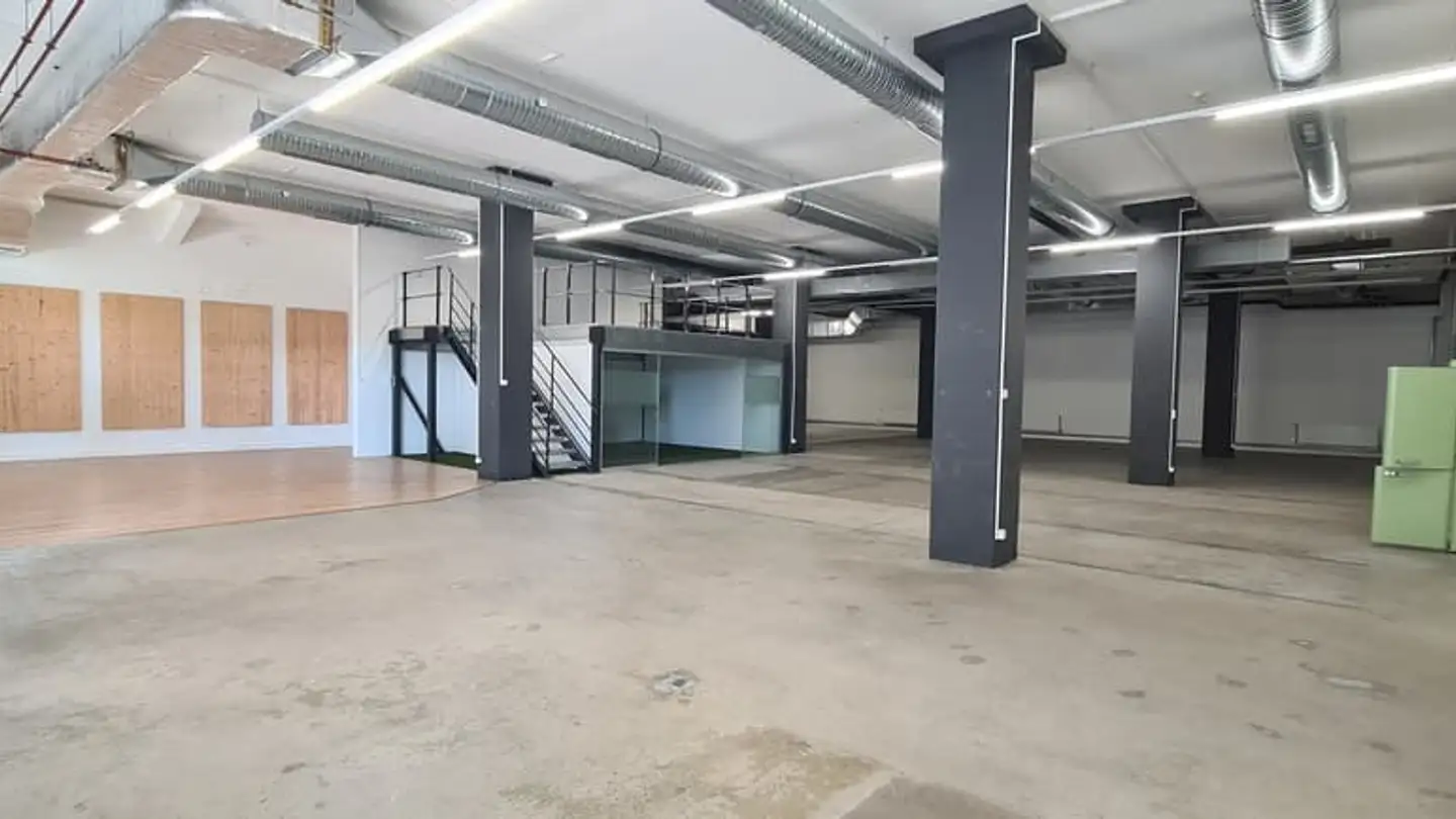 Gewerbe mieten - Rue De La Pierre-À-Mazel 39, 2000 Neuchâtel - Foto 4