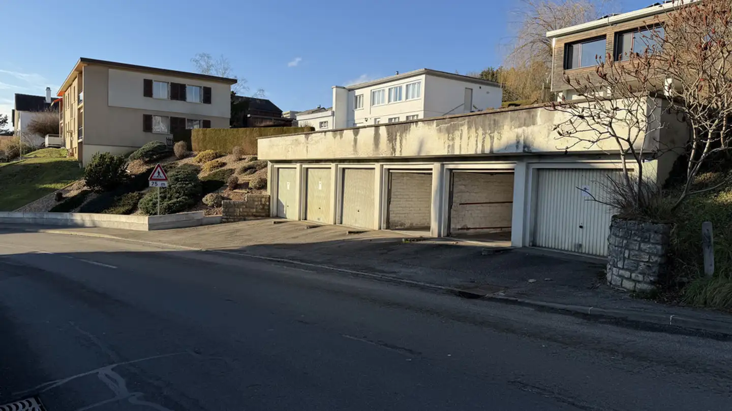 Single garage for rent - Route De Bure 33c, 2900 Porrentruy