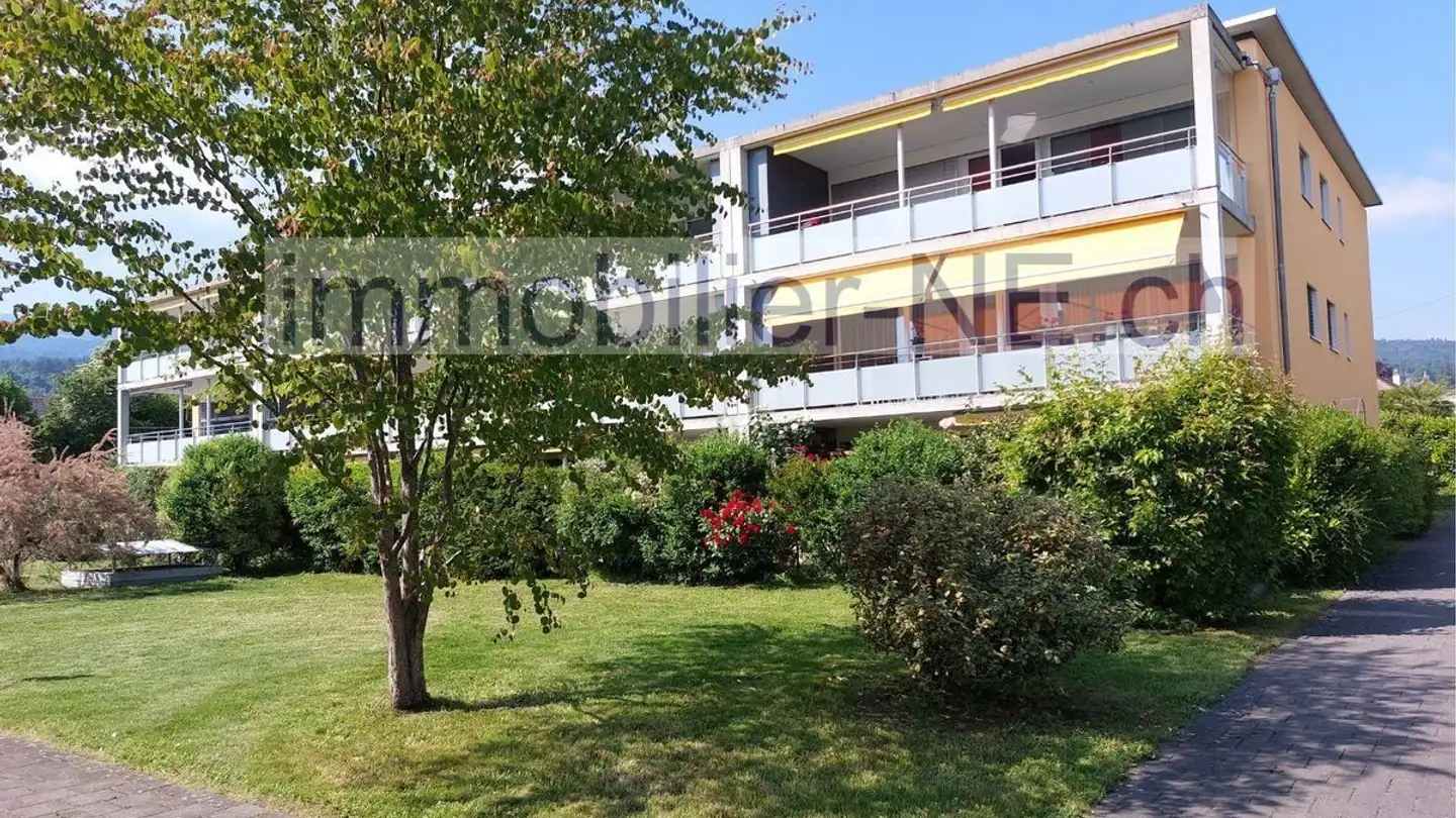 Appartamento a gradini in vendita - 2013 Colombier NE