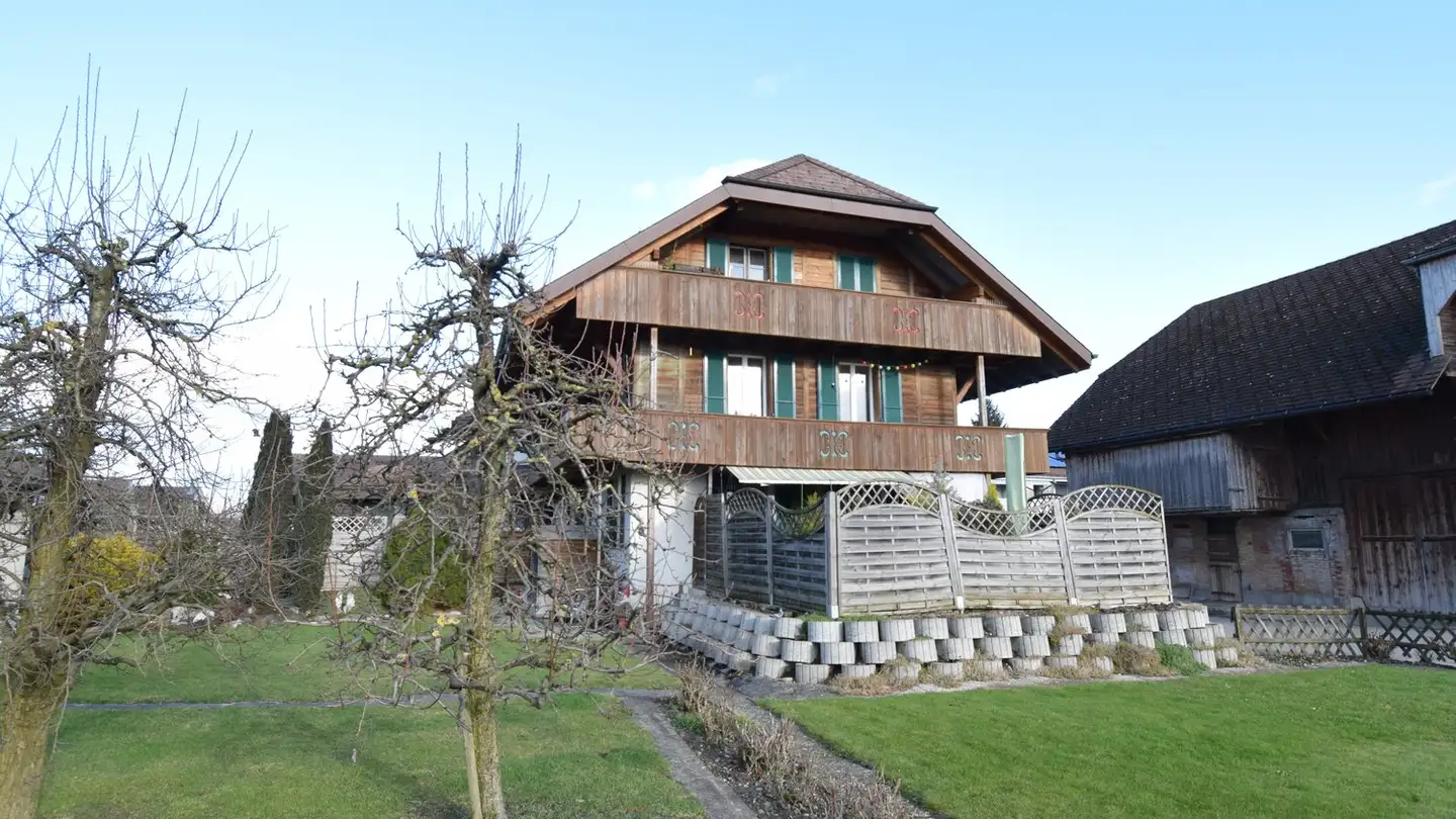 Dachgeschosswohnung mieten - Sägestrasse 1, 3426 Aefligen