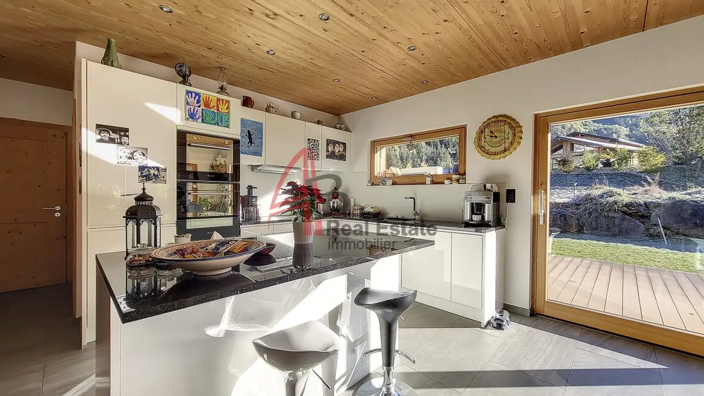 Chalet for sale - 1947 Champsec - Photo 3