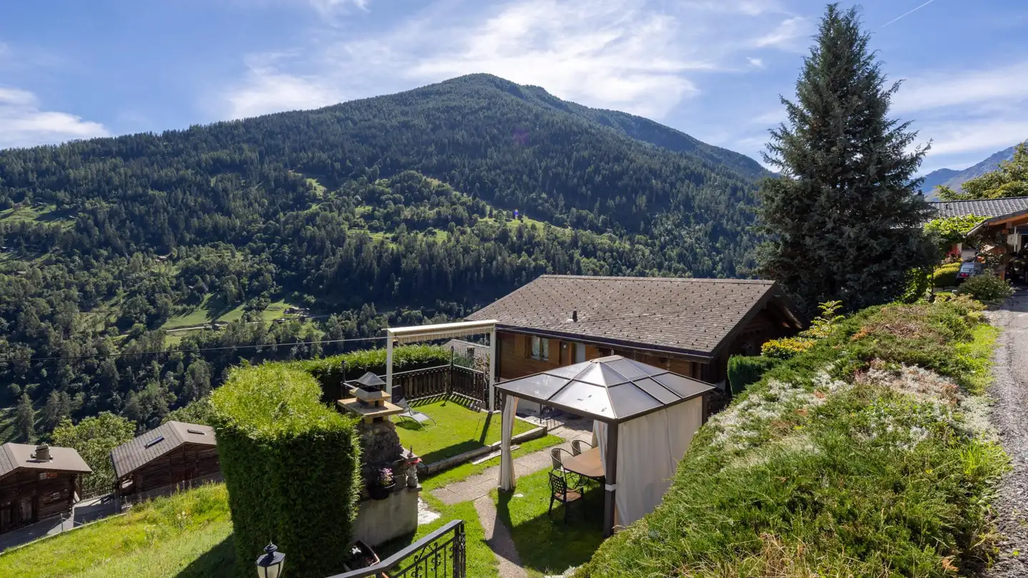Chalet for sale - Route De Mâche 11, 1987 Hérémence - Photo 2