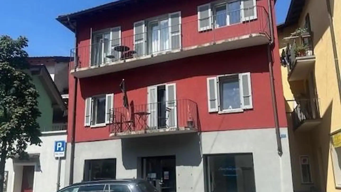 Residential building for sale - Al Strecin, 6574 Vira (Gambarogno)
