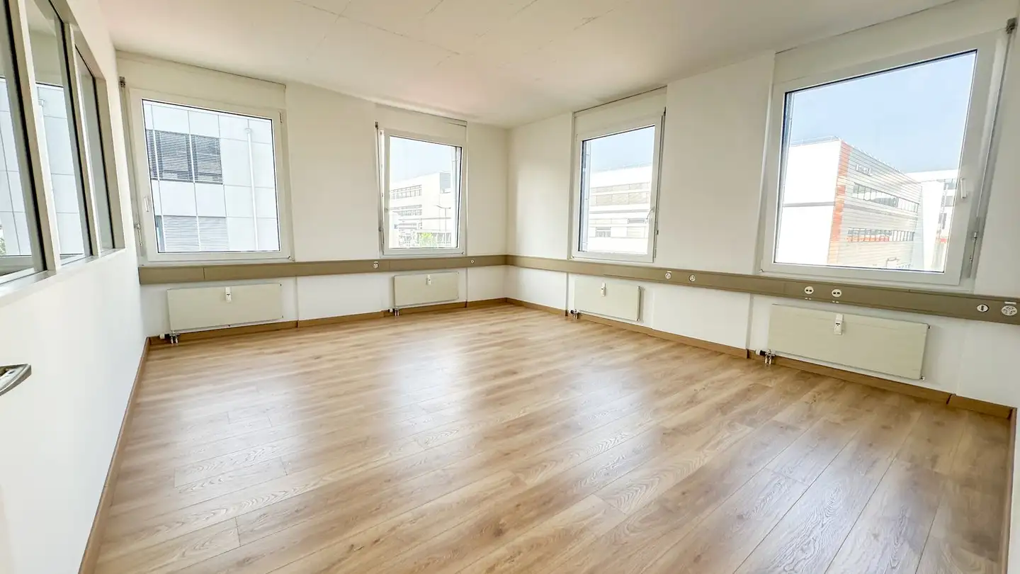 Workshop for rent - Christoph Merian-Ring 23, 4153 Reinach BL