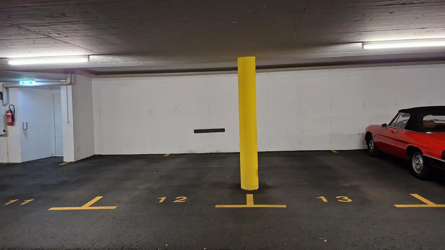 Tiefgaragenstellplatz mieten - Roterturmstrasse 11, 7000 Chur