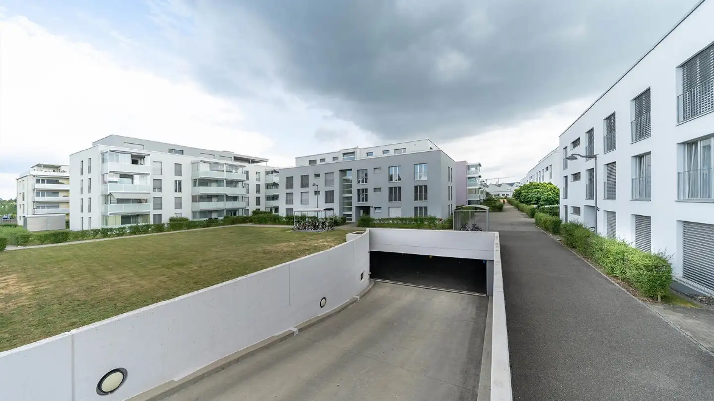 Place de parking intérieure pour moto à louer - Bäreggstrasse 65b, 4900 Langenthal