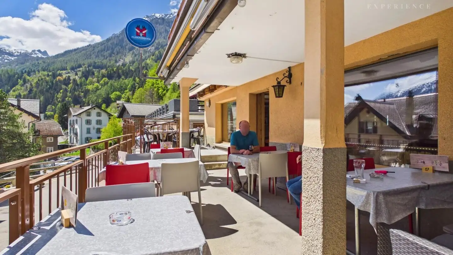 Mixed-use building for sale - 1920 Martigny - Photo 2