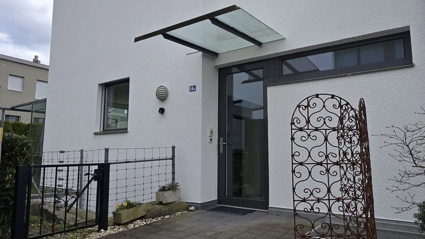 Single house for rent - Zürcherstrasse 14c, 8142 Uitikon Waldegg - Photo 2