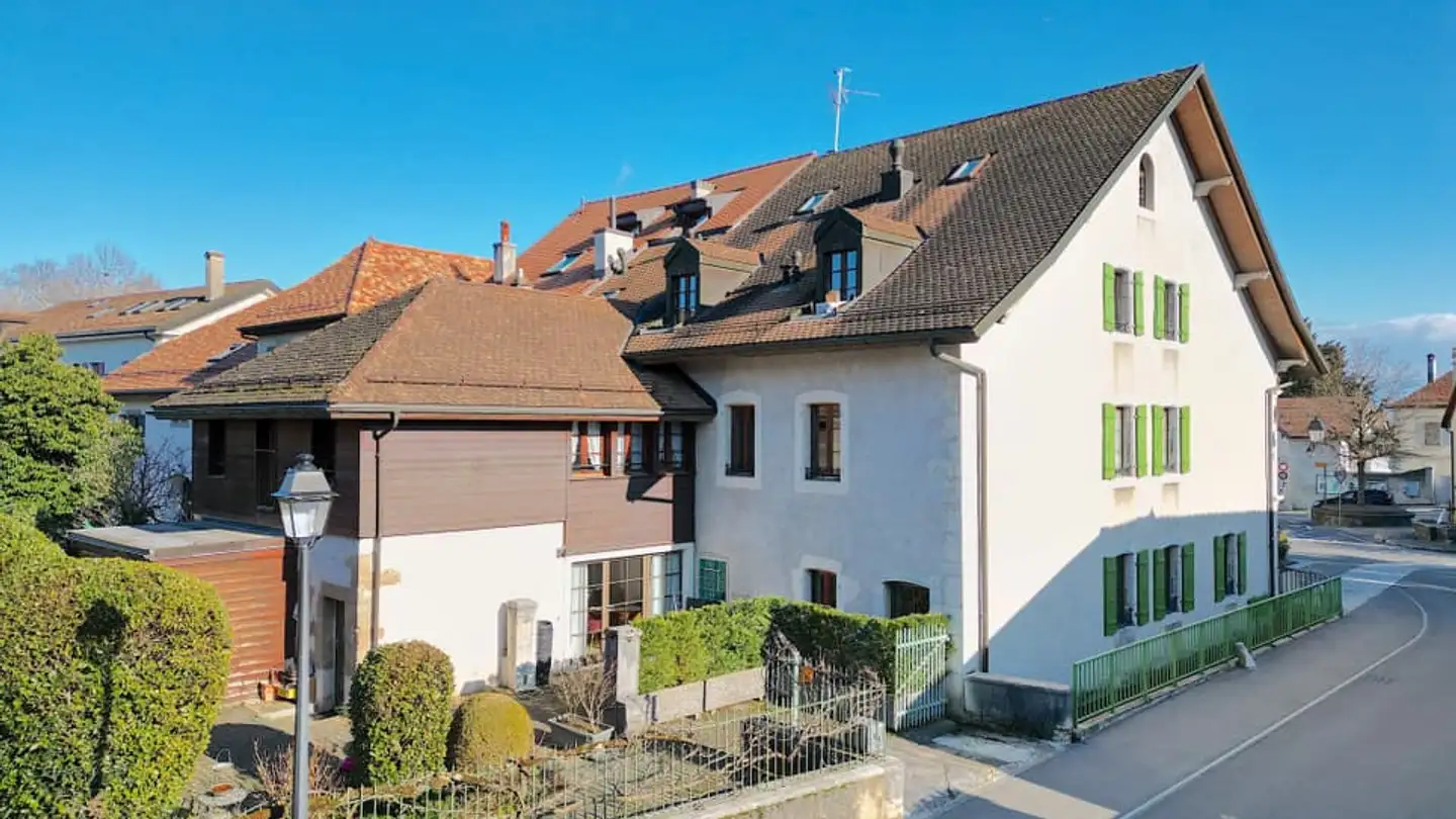 Residential building for sale - 1298 Céligny