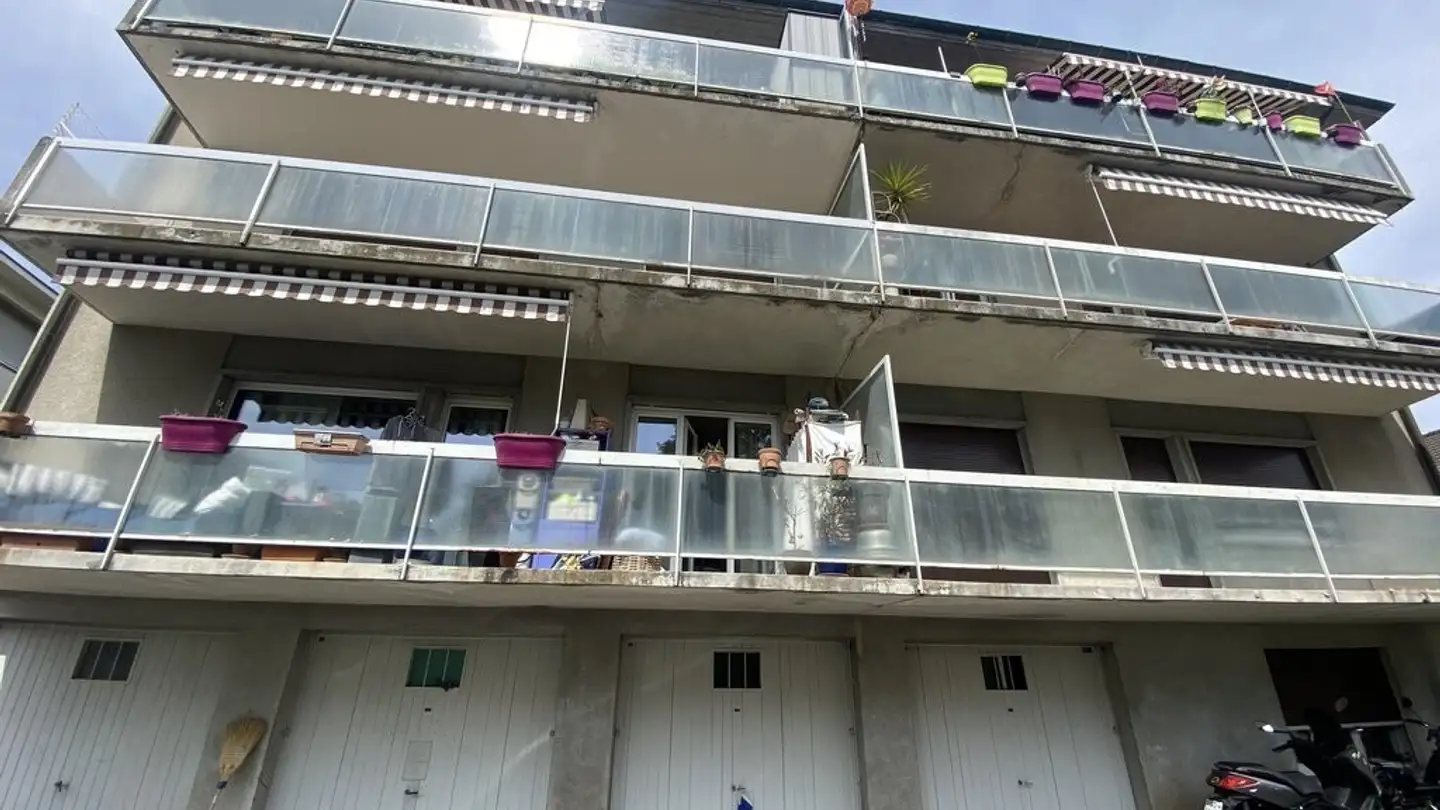 Underground parking space for rent - Chemin Du Château-Sec 9a, 1009 Pully