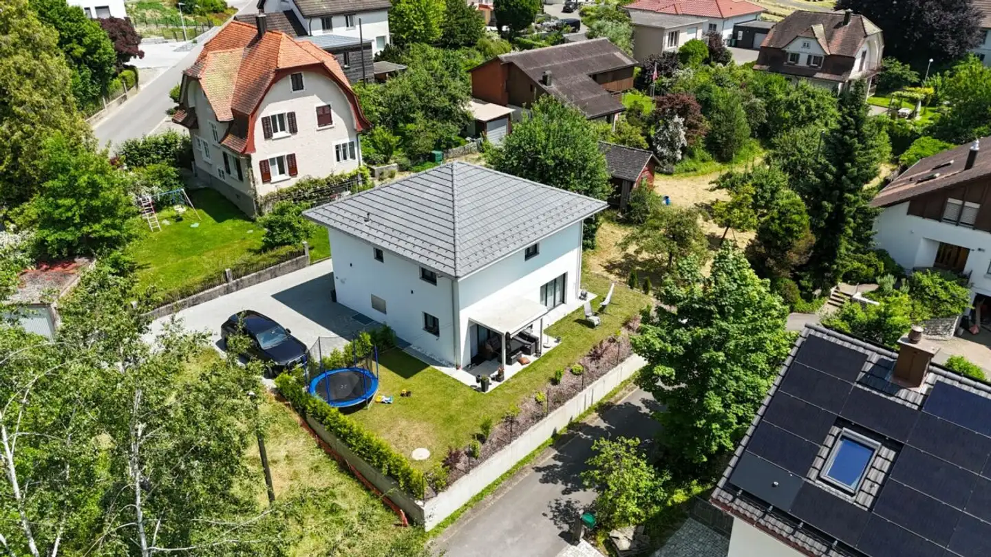 Single house for sale - Sonnenbergstrasse, 5734 Reinach AG