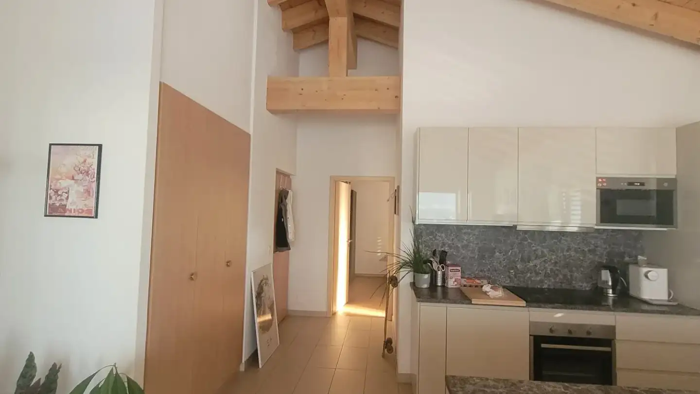 Apartment for rent - Avenue De La Gare 6e, 1955 St-Pierre-de-Clages - Photo 3
