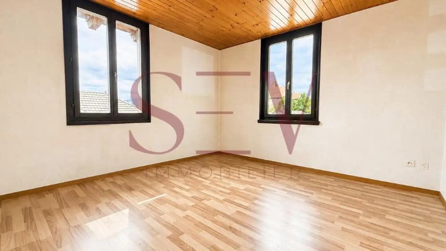 Chalet for sale - 1315 La Sarraz - Photo 2