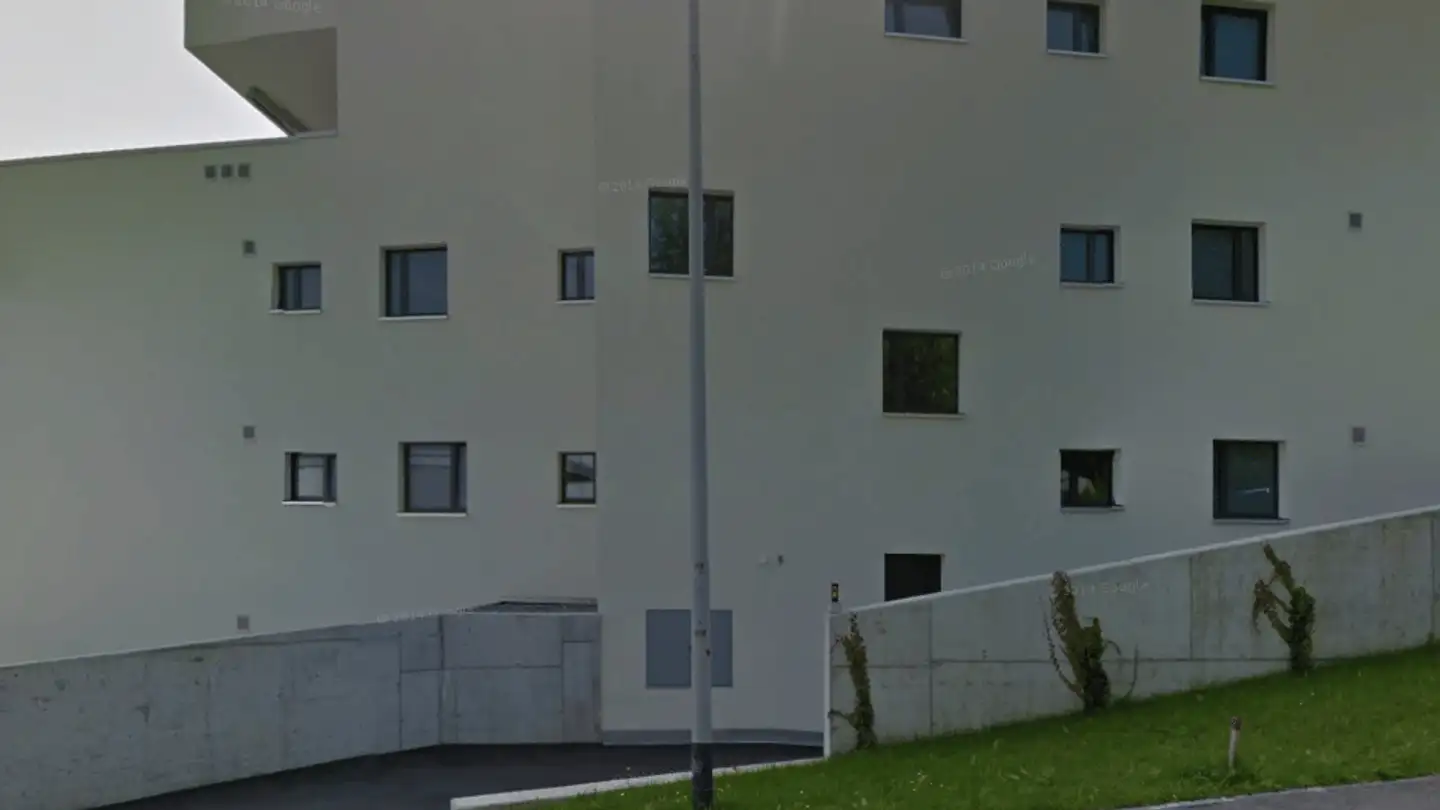 Tiefgaragenstellplatz mieten - Dahlienstrasse 5, 6020 Emmenbrücke