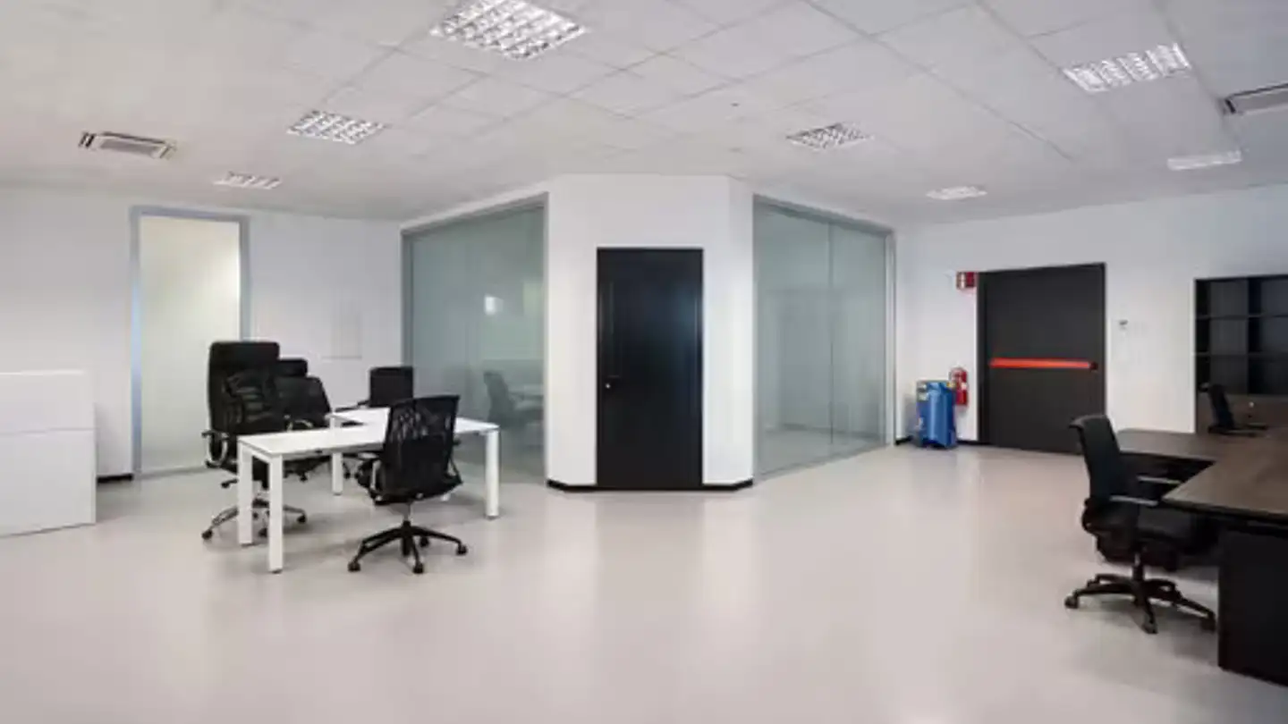 Spazio ufficio in affitto - 6855 Stabio