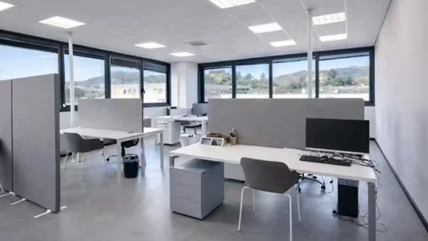 Spazio ufficio in affitto - 6855 Stabio - Foto 2