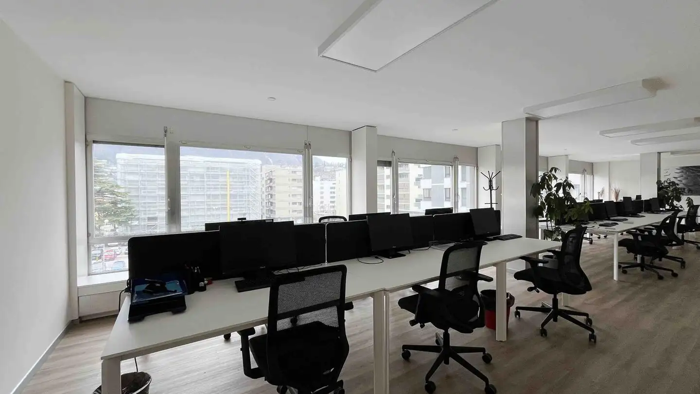 Spazio ufficio in affitto - Corso San Gottardo, 6830 Chiasso - Foto 3