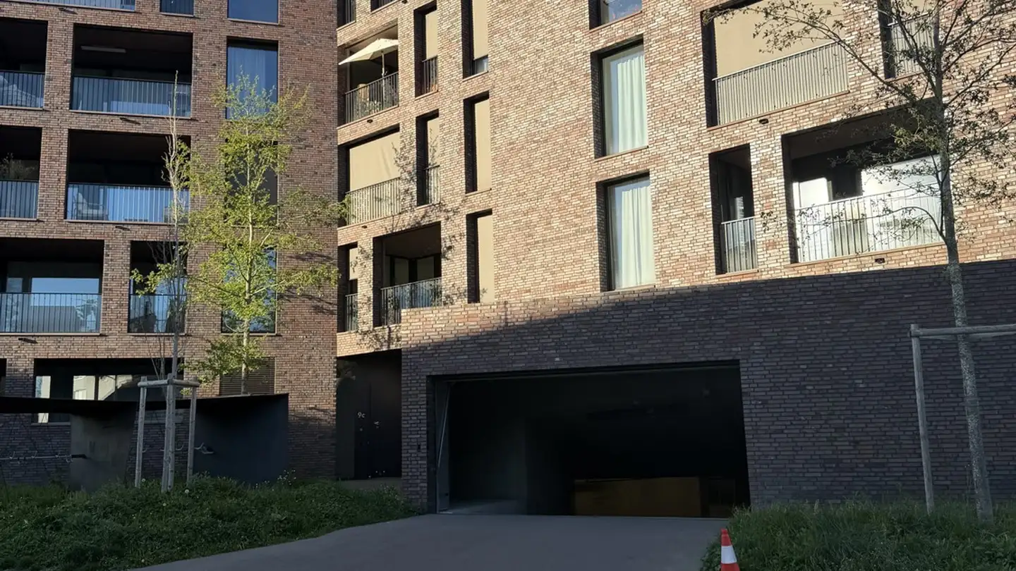 Place de parking extérieure à louer - 8157 Dielsdorf - Photo 4