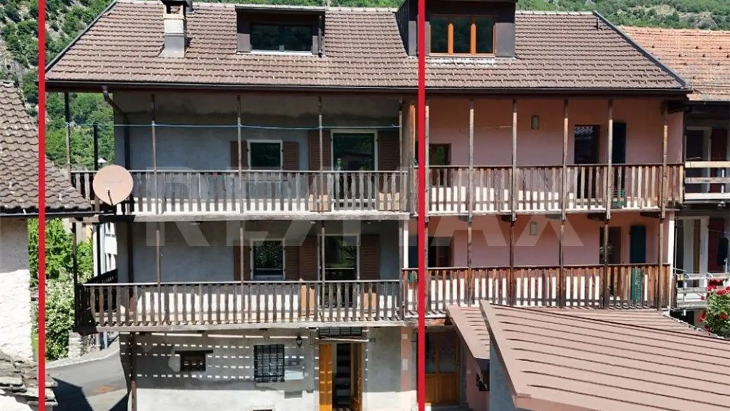 Stepped house for sale - 6535 Roveredo GR