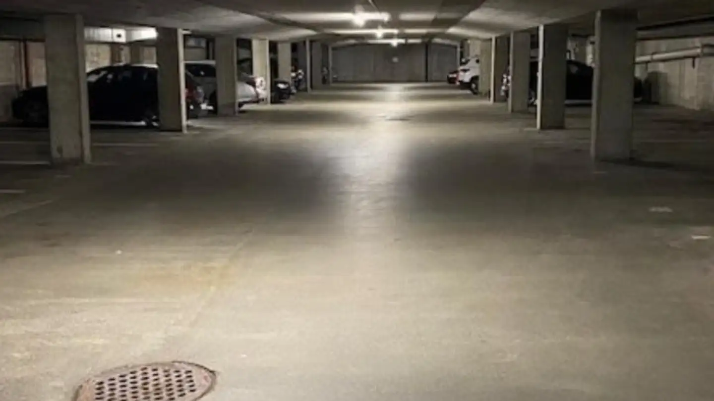 Parcheggio sotterraneo in affitto - Schaufelweg 19, 3098 Schliern b. Köniz - Foto 2