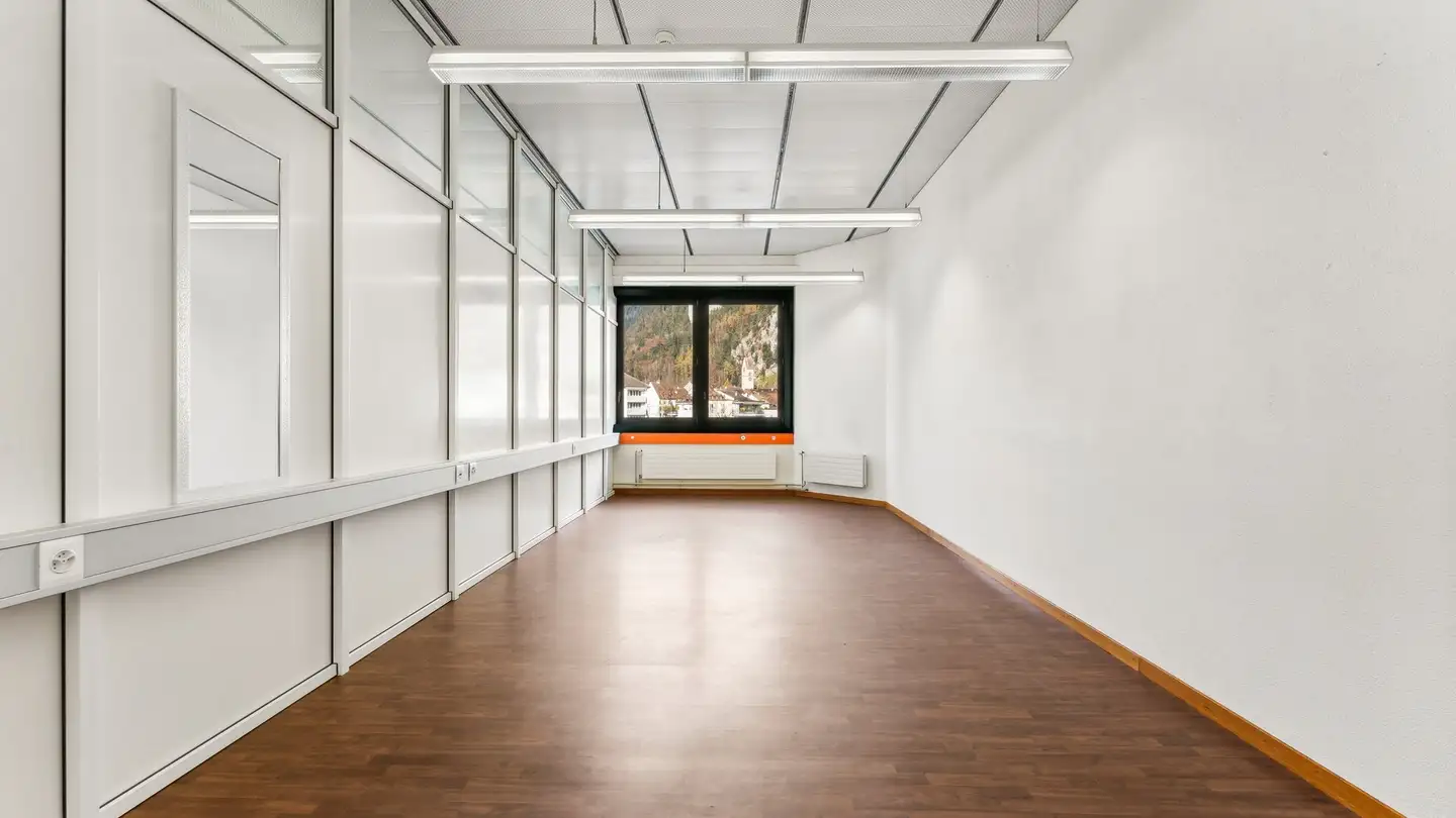 Office space for rent - Aareckstrasse 6, 3800 Interlaken - Photo 4