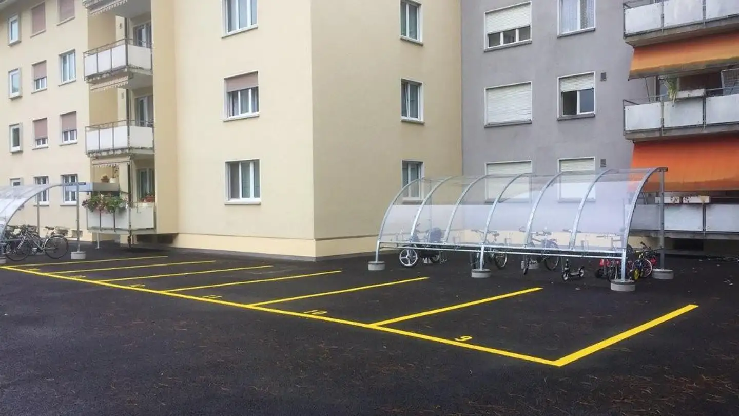Outdoor parking space for rent - Endlikerstrasse 95, 8400 Winterthur