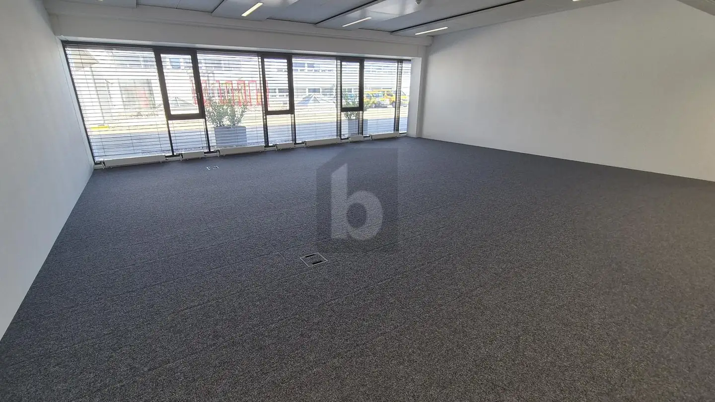 Office space for rent - 8153 Rümlang - Photo 3