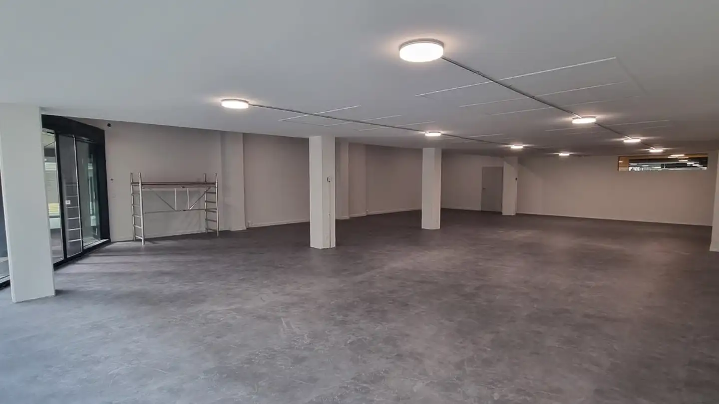 Commercial à louer - Rue Du Jura / Jurastrasse 31, 2502 Biel/Bienne - Photo 2