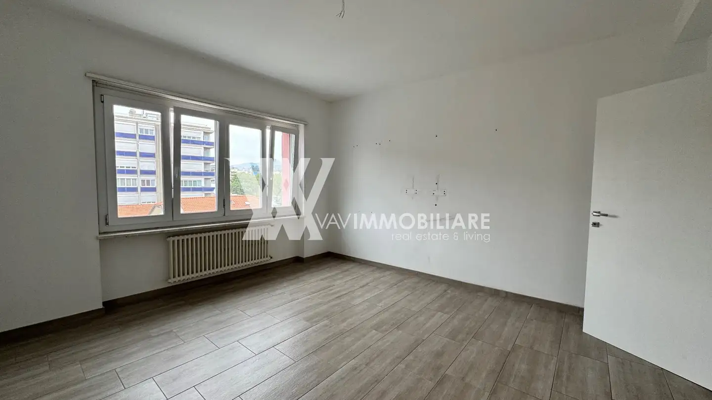 Apartment for rent - Via Vincenzo Vela, 6830 Chiasso - Photo 2