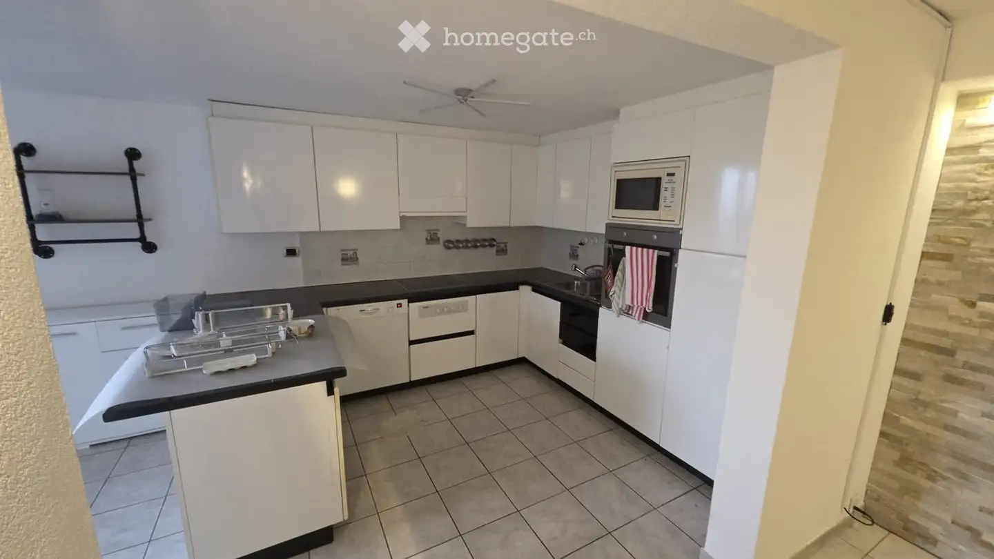 Apartment for rent - Via San Giorgio 15, 6572 Quartino - Photo 2