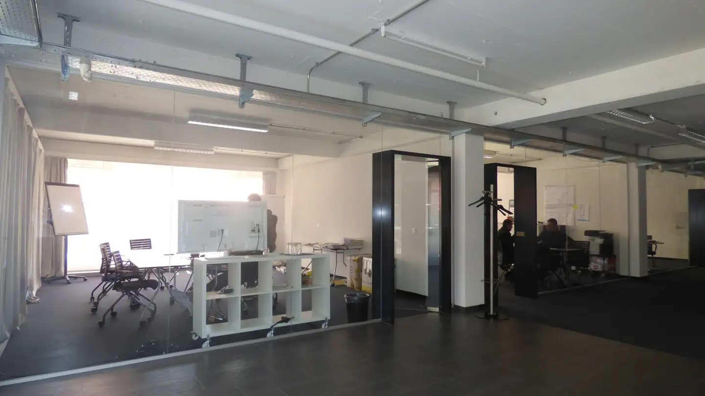 Office space for rent - 8173 Neerach