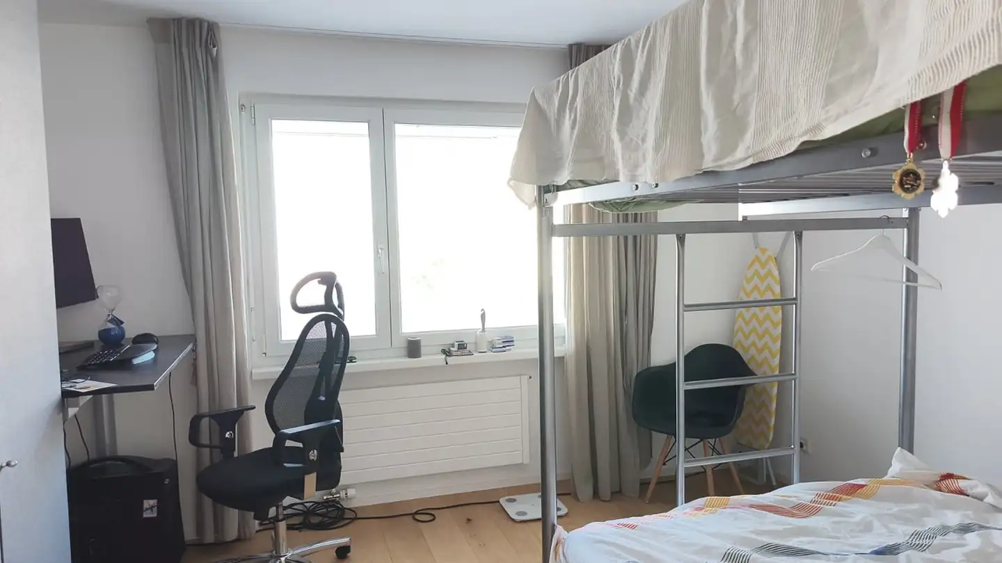 Chambre à louer - Via Caguils 15, 7013 Domat/Ems - Photo 3