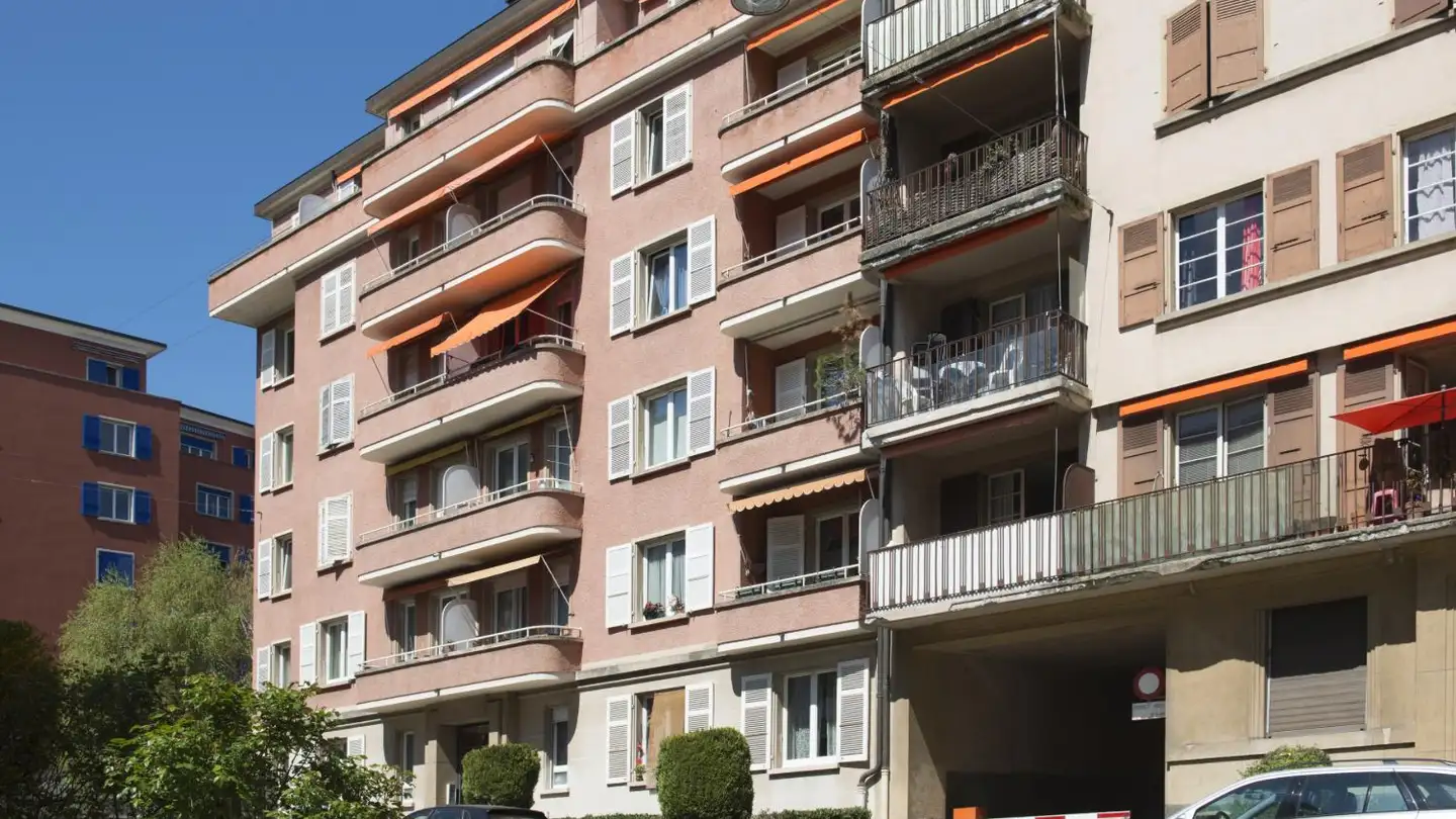 Place de parking extérieure à louer - Rue Gustave- Moynier 8, 1202 Genève