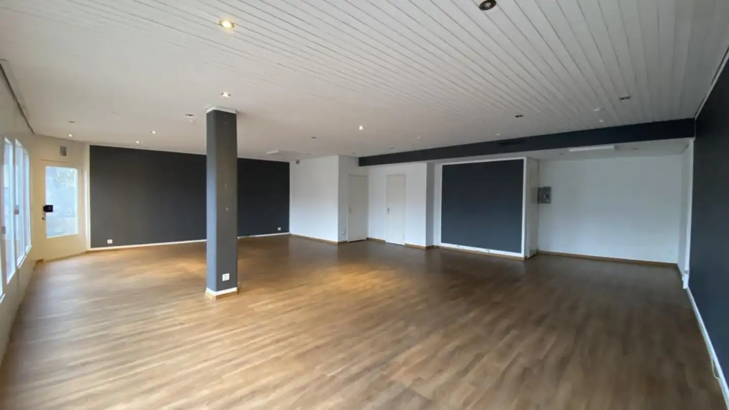 Commercial for rent - Hauptstrasse 2, 4414 Füllinsdorf