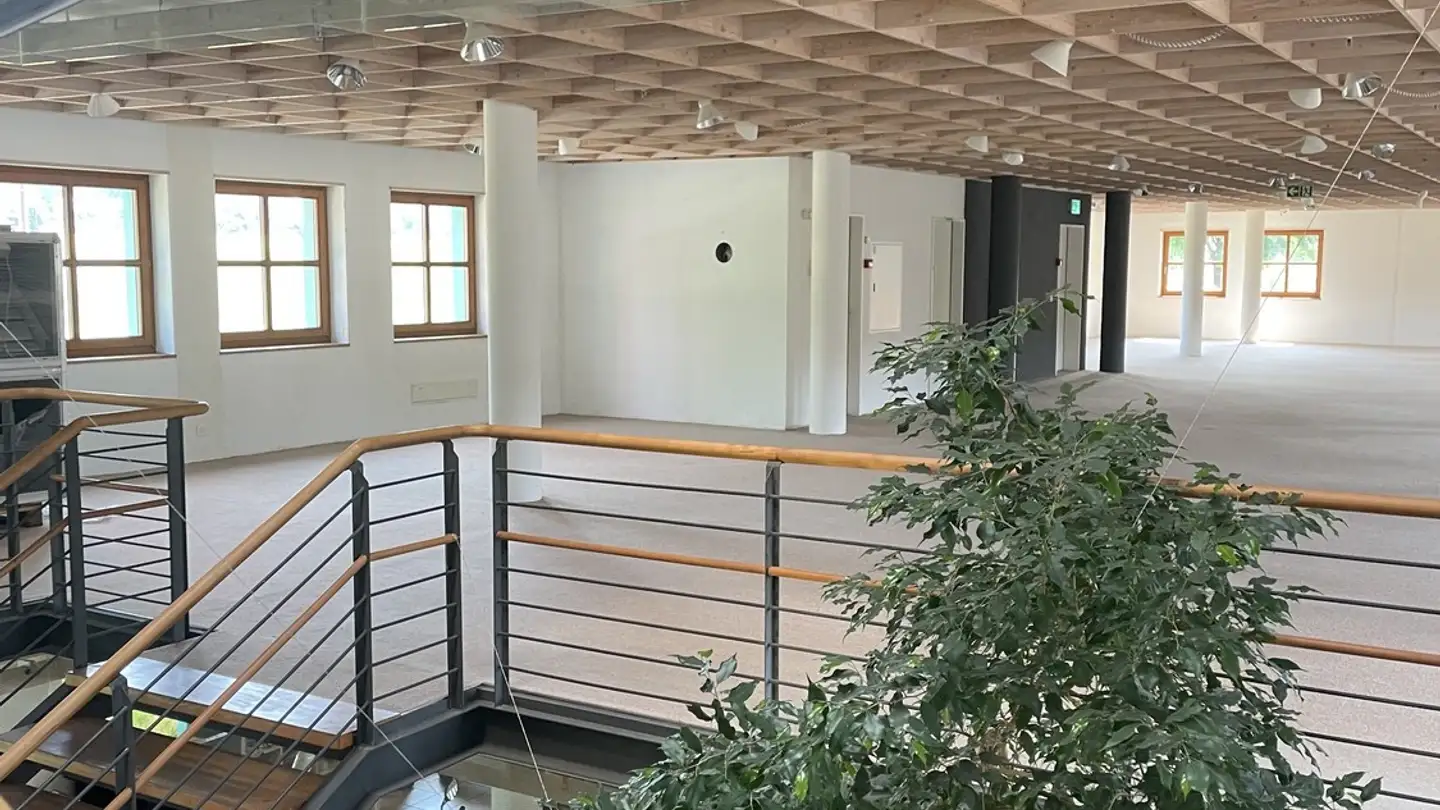 Bureau à louer - Karl-Bügler-Strasse 3, 8413 Neftenbach