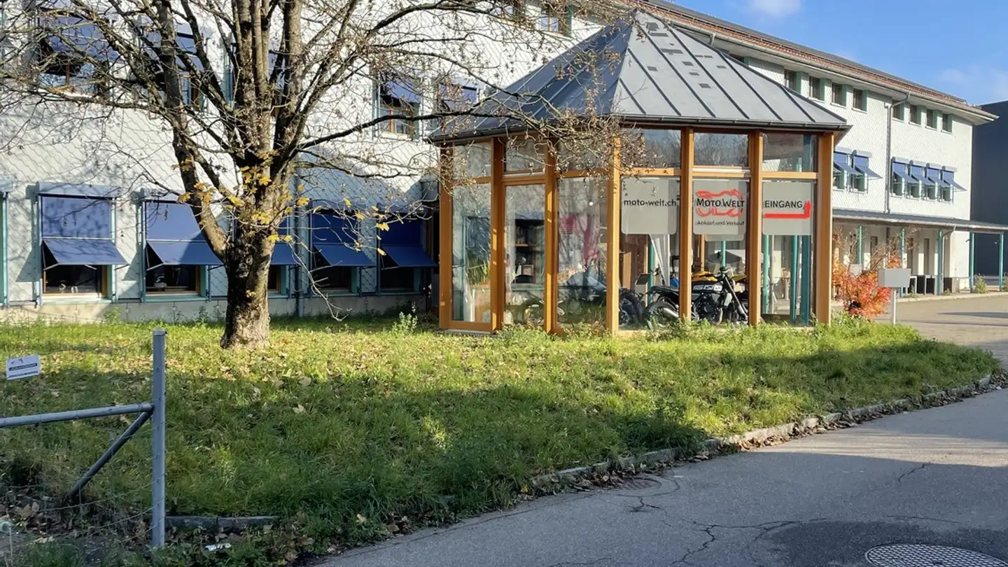 Bureau à louer - Karl-Bügler-Strasse 3, 8413 Neftenbach - Photo 2