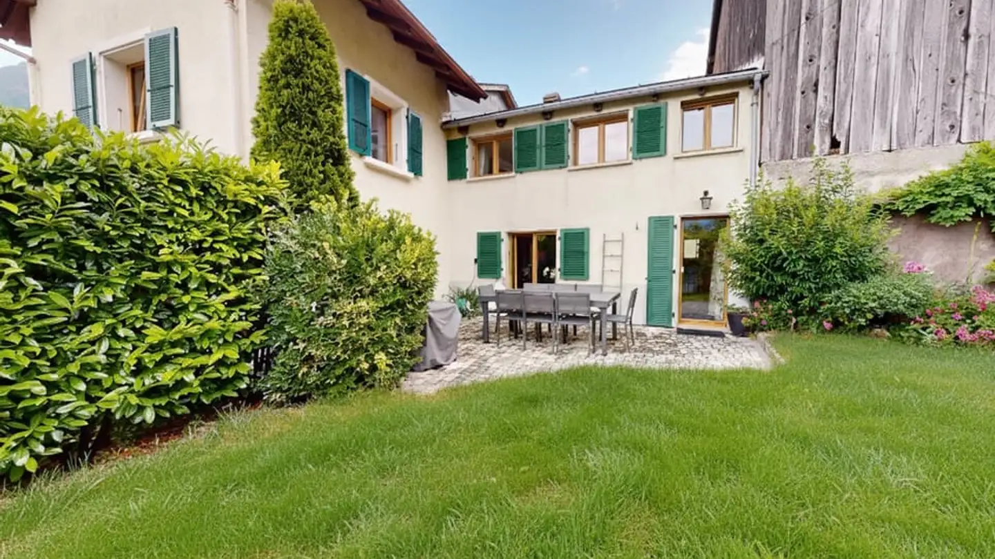 Single house for sale - 1906 Charrat