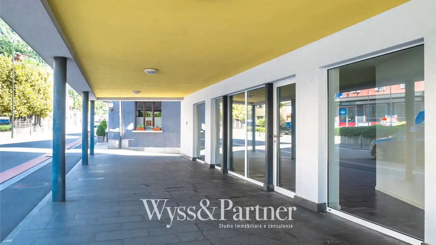 Shop for sale - 6598 Tenero