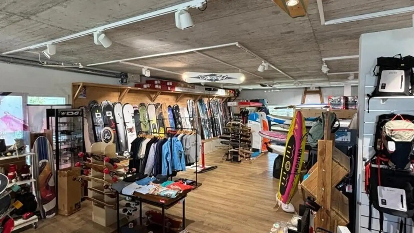 Magasin à louer - Route Cantonale 93, 1025 St-Sulpice VD